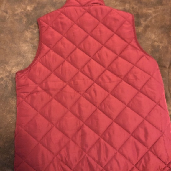 Red vest - Picture 2 of 3